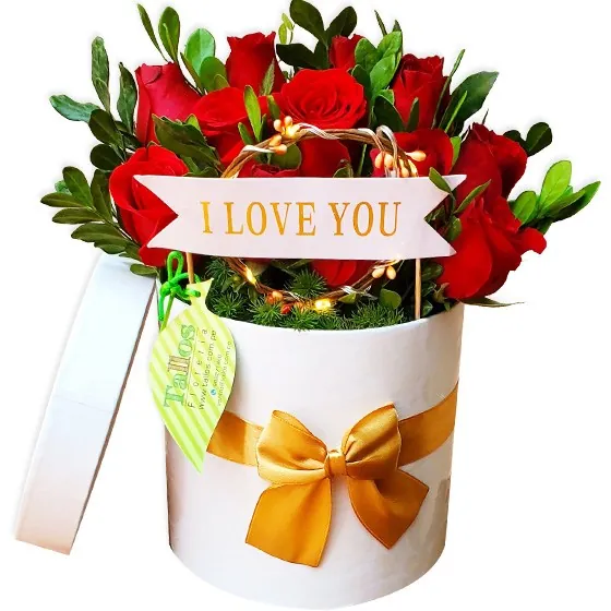 arreglo floral con luces de amor para regalo romántico entrega hoy en Lima
