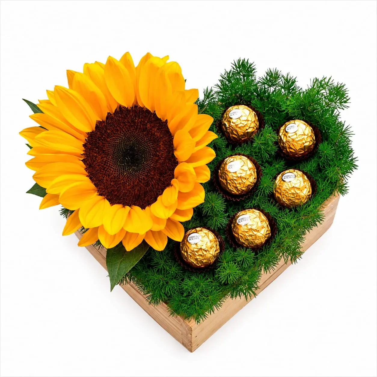 arreglo floral en forma de corazón con girasol y chocolates económico para regalo delivery de flores en Lima