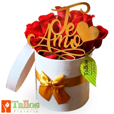 box te amo entre rosas para regalo romántico delivery de flores en Lima