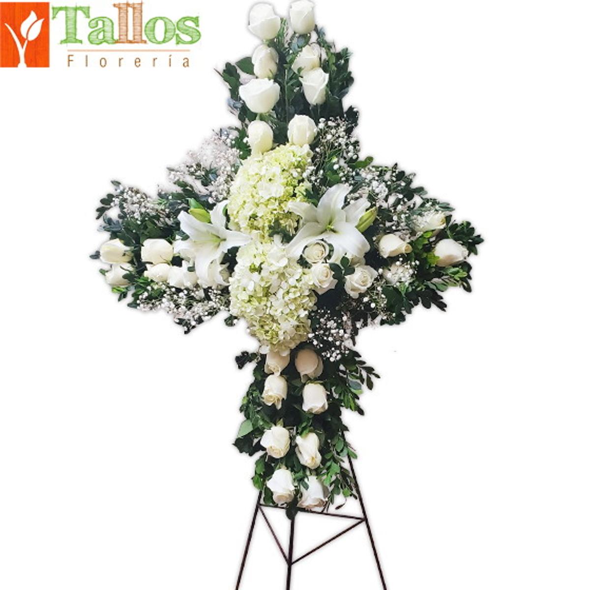 Arreglo floral de condolencias con rosas blancas en forma de cruz con lirios y hortensias para velorios elegante y sobrio con entrega a domicilio en Lima