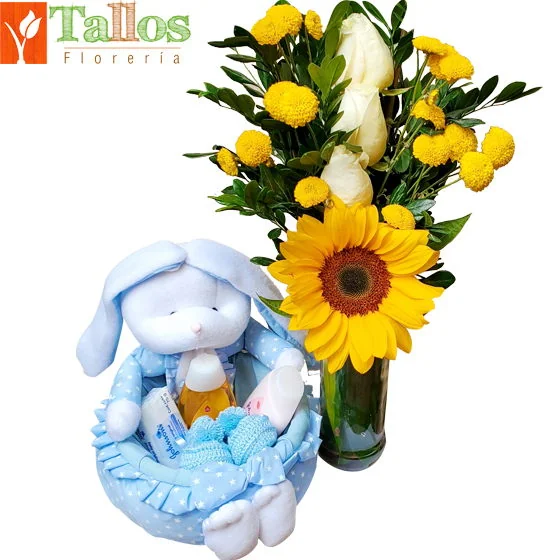 arreglo floral con talco jabón y flores para nacimiento o baby shower con entrega en Lima